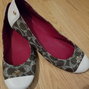 Coach flats